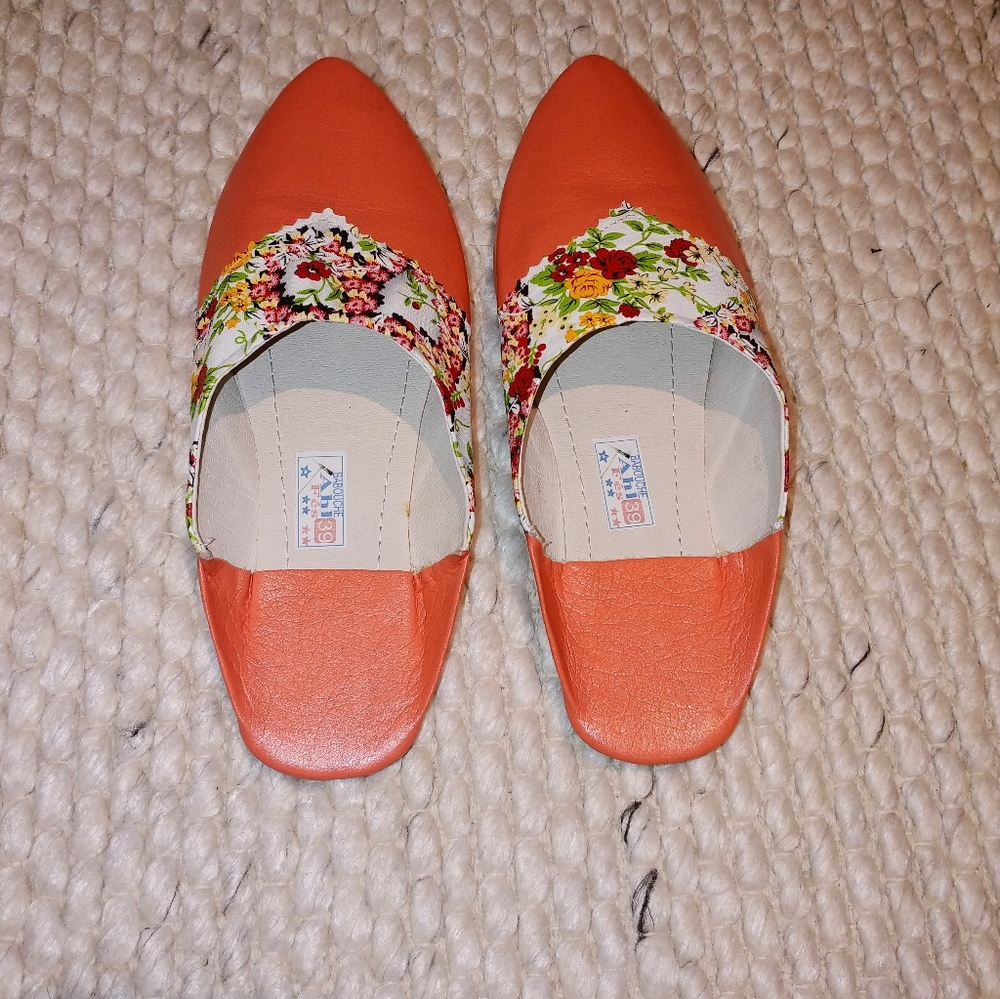 • Moroccan Handmade Shoes - NWOT - Size 39 (US 7)